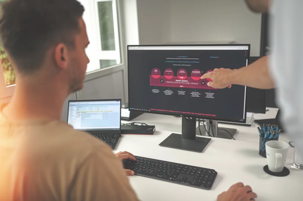 paricon employees working on the SAP Smart Data Protection solution