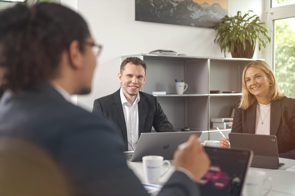 paricon team in a meeting – SAP project discussion